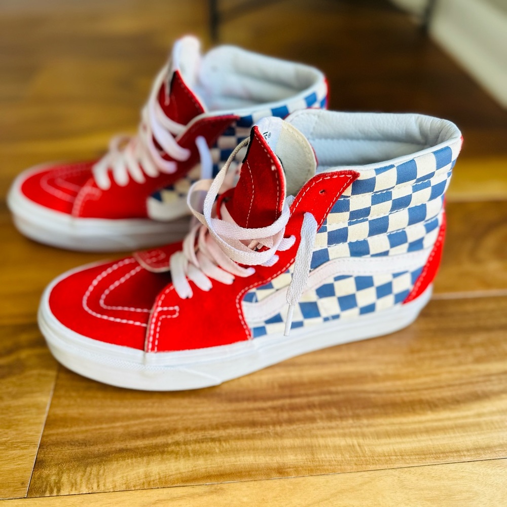 Vans - Picture 3 of 4